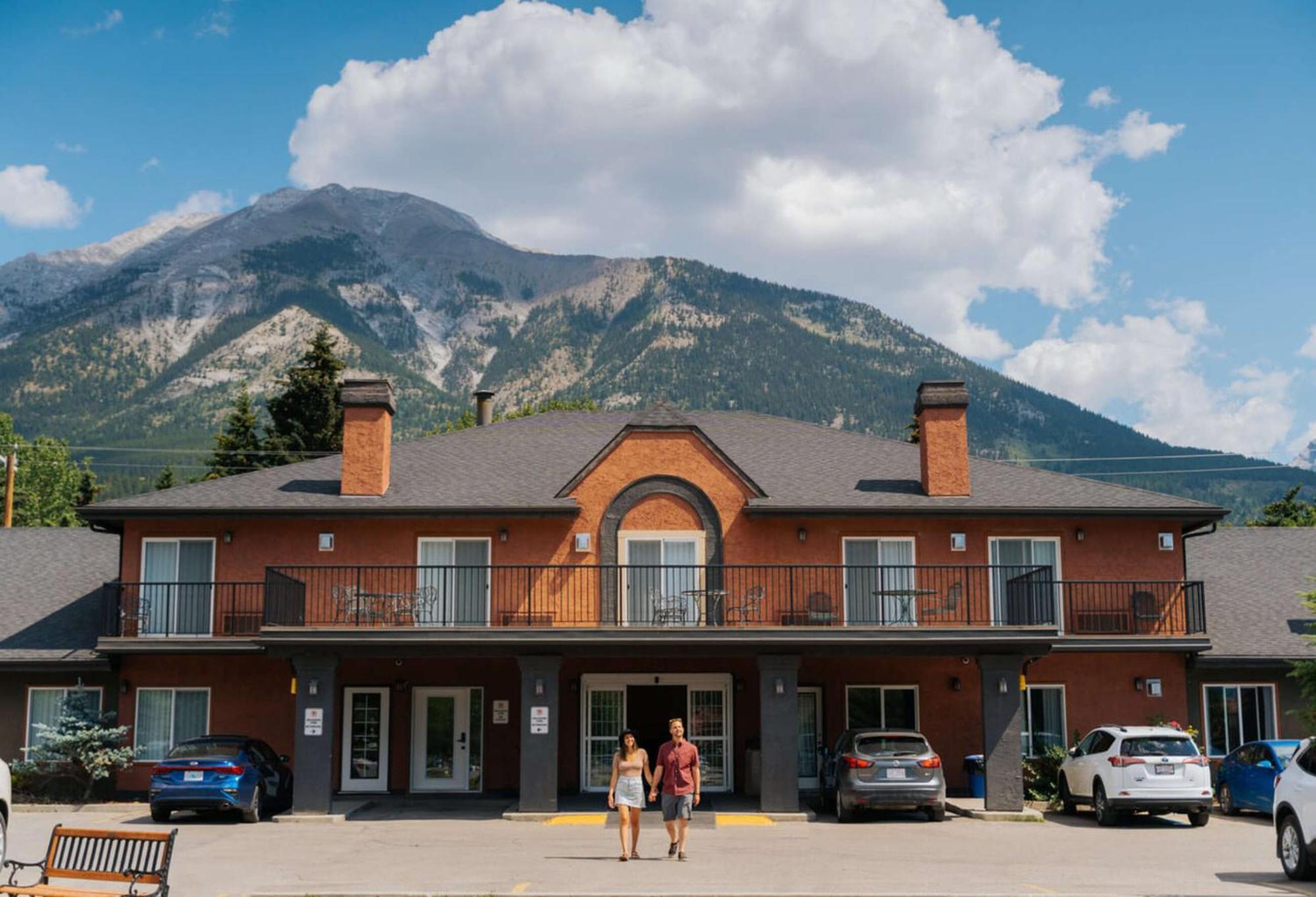 Northwinds By Basecamp Hotel Canmore Exterior foto